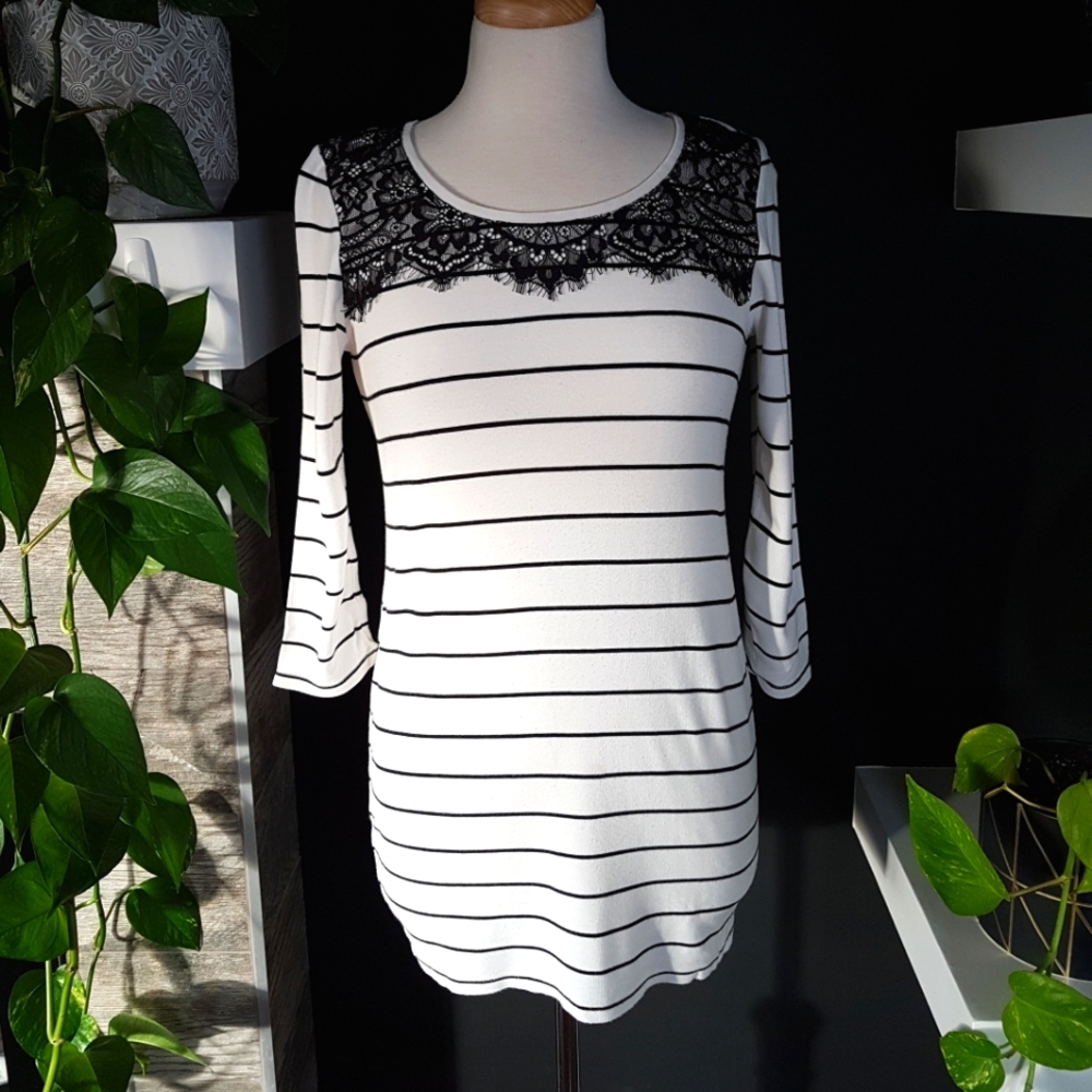 Stork&Babe Maternity Tunic white and black striped